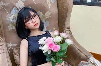 The name mayengg03 has gone viral on tiktok after a gruesome video she shared on the page got the Sarah Viloid Pamer Pantun Romantis, Netizen Malah Salfok ...