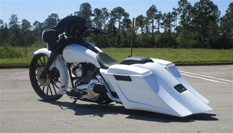 The flhx street glide has proved to be every bit the dresser with an edge for riders interested in considerable custom and comfort. eBay: 2007 Harley-Davidson Touring Custom Harley Davidson ...