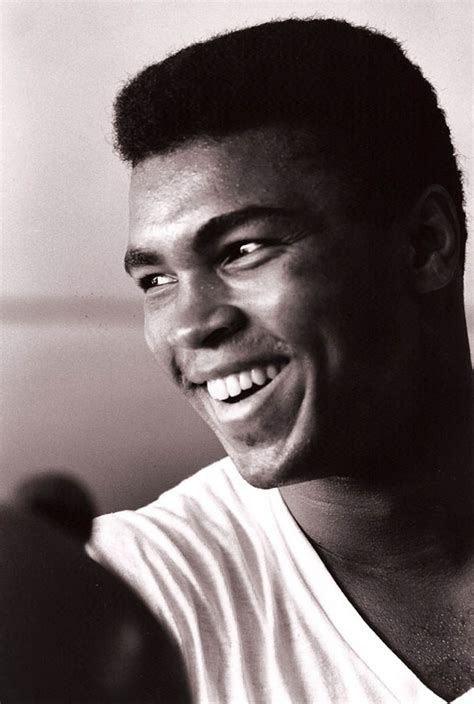 Born cassius marcellus clay jr.; Muhammad ALI : Biographie et filmographie