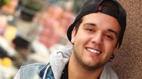 Michele merlo è morto a 28 anni a causa di un'emorragia cerebrale scatenata da una leucemia fulminante: Ragazzo di 18 anni morto di meningite | SaluteLab