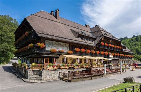 The most interesting feature of the whole building is perhaps the impressive glass roof, which is. Die besten Adressen für Hotel in Breitnau. Ihre Suche ...