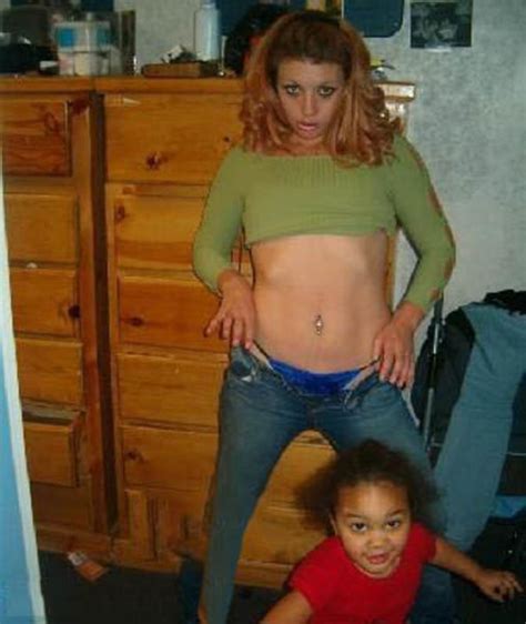Mom Selfies from Some of the Worst Moms Ever (34 pics ...
