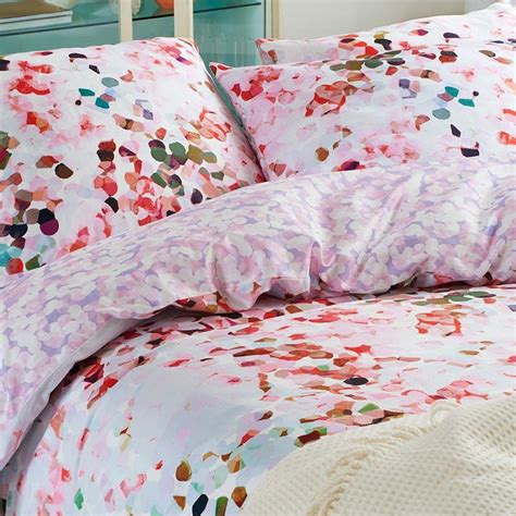 Coral colored bedding usually features a full colored coral bedding set along with white accents or it is just featured as the dominant color. Image result for coral bedding | Coral bedding, Bed, Coral ...