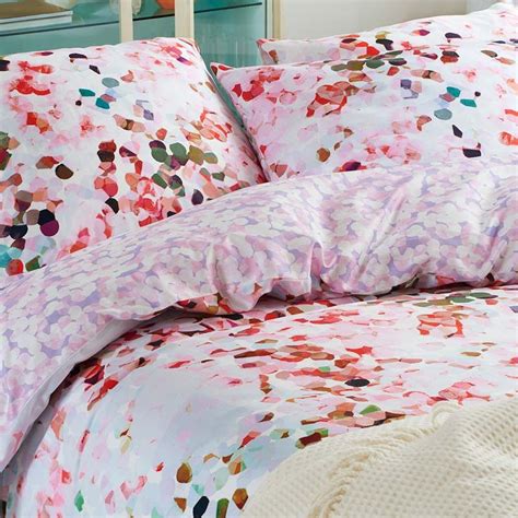 But no one can deny that it is not an attractive incorporating this color into the decoration of the coral bedding sets is a great way to refresh and. Image result for coral bedding | Coral bedding, Bed, Coral ...