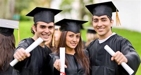 Lea aquí todas las noticias sobre estudiantes: Becas para Estudiantes Hispanos