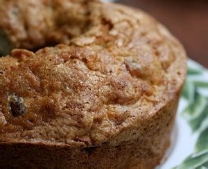 Mettete nel boccale del bimby le uova con lo zucchero e azionate la velocità media per circa 2 minuti. Torta soffice alla banana con il bimby | Torte al Cioccolato