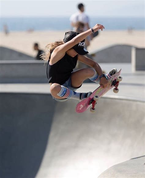 She is the youngest professional skateboarder in the world, and has also won the american tv programme dancing with the stars: Sky's The Limit | Sky brown, Sky surfing, Best friend ...