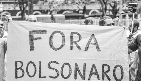 Bolsonaro supporters have also been organizing antidemocratic movements with openly fascistic flags and signs. Oposição apresentará pedido de impeachment contra ...