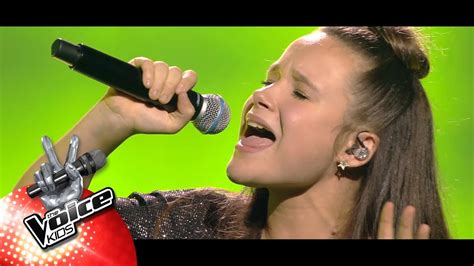 The voice kids 2020 france naomi bohemian rhapsody queen blind audition. Emma - 'This World' | Finale | The Voice Kids | VTM - YouTube