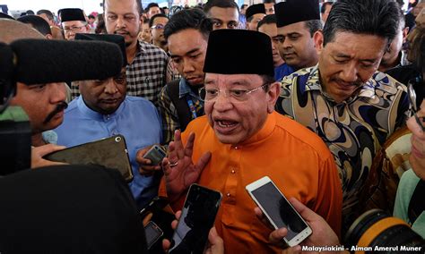 Ministers and deputy ministers from umno will not resign en masse from perikatan nasional for today's malaysiansmustknowthetruth.blogspot.com headlines: Malaysians Must Know the TRUTH: The real problem of the ...