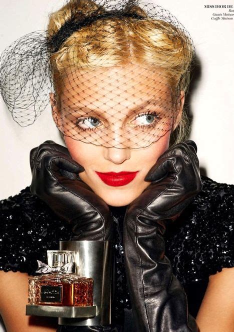 Or stop pin embeds from disappearing? Anja Rubik on VOGUE Paris | red lips | Anja Rubik | Pinterest