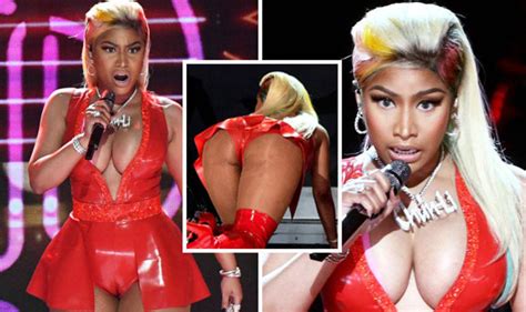 Find the perfect nicki minaj mtv stock photos and editorial news pictures from getty images. BET Awards 2018 Nicki Minaj suffers wardrobe malfunction ...