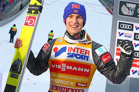 Norwegian ski jumper daniel andre tande los control over his left ski and crashed badly ahead of world cup event in planica. PŚ w Ruce: Tande i Zajc najlepsi na treningu - Skijumping.pl