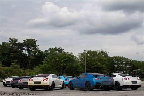 Nissan skyline gtr r32 6m/t r35 style interior (n.8369). GTR Life Club Malaysia Photoshoot - GTspirit