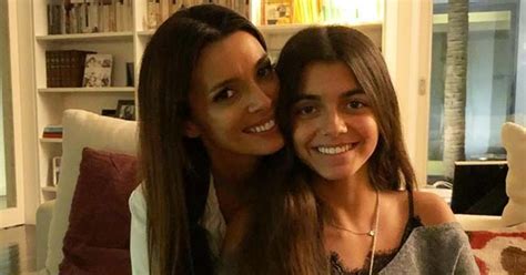 A jovem parece ter herdado os genes da mãe, maria cerqueira gomes e já tem feito algum sucesso no mundo da moda. Maria Cerqueira Gomes ADMITE que falhou com a filha de 17 ...