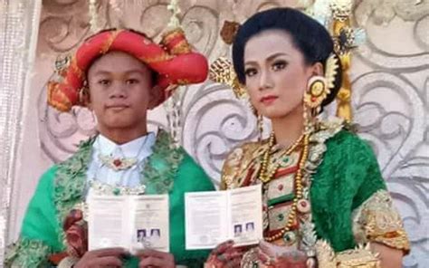 Judul novel pernikahan anak sma pangeran ay… Pernikahan Dini ABG 16 Tahun Di Sulbar Yang Viral di ...