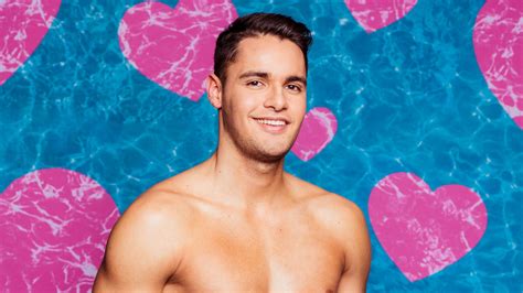 Love island is set to return to our screens on june 28. Love Island 2021: Breno würde Sex vor der Kamera haben ...