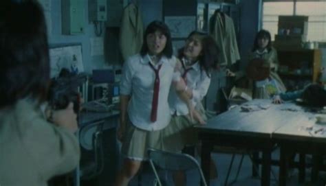 Aki inoue, aki maeda, anna nagata and others. BATTLE ROYALE (2000) Movie Review - Movies At Midnight