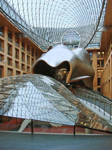 Frank gehry berlin germany architecture details eye contemporary building projects arquitetura ancient art. Lintérieur de la DZ Bank AG (Berlin) Frank Gehry | Travel ...