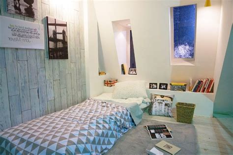 Kamar tidur merupakan ruangan yang krusial di dalam sebuah rumah atau tempat huni. Inspirasi Menata Kamar Tidur Kecil Fungsional - Adseneca™
