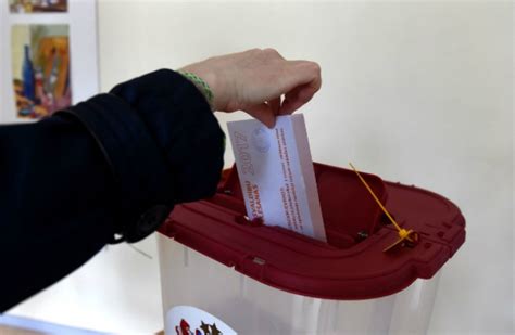 Nearly 25% of elections are decided by less than 2%. Центральная избирательная комиссия объявила повторное ...