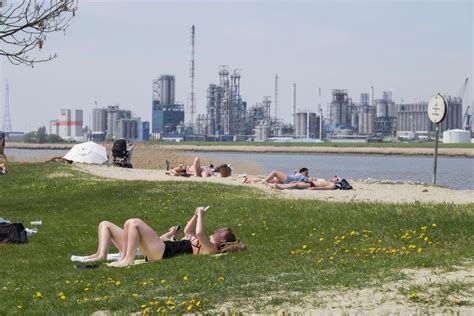 In het kielzog van meteobelgique zag meteobelgië een paar jaar later in 2006 het levenslicht. Zo moet Sint-Anna Plage weer bruisen | Antwerpen | Regio | HLN