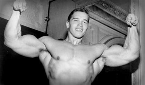 The hollywood star has been a vocal figure in the push for people in the united states to. Junge Arnold Schwarzenegger 16 Jahre: Größe, Gewicht und ...
