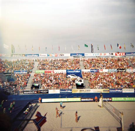 Dette kurset vil gjennomføre praksis i sandvolleyball. Holga: VM i sandvolleyball