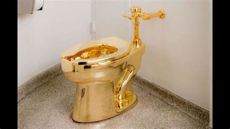 A solid gold toilet worth £4.8m has been stolen from blenheim palace in oxfordshire. NY museum offered used, solid-gold toilet to Trumps | cbs8.com