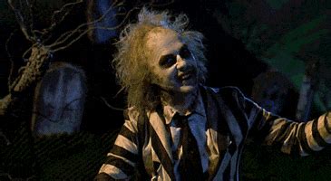 Horror movie creepy beetlejuice scary classic burton tim film weird comedy showtime dark movies its strange graveyard morbid dead darkness. Johnny Depp interpreterà Beetlejuice nel sequel al posto ...