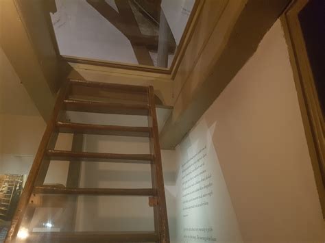 Se ti chiedi quali siano le migliori cose da fare e da vedere in zona, dai un'occhiata a questi luoghi d'interesse: Casa di Anna Frank ad Amsterdam: come farsi venire la ...