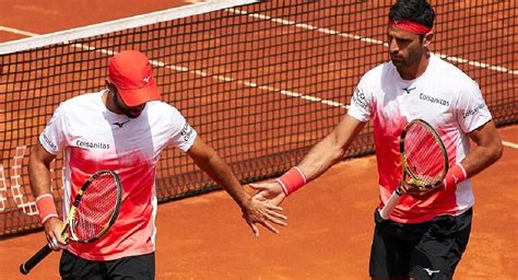 Novak djokovic reigns in djokovic will now serve for the match. Juan Sebastián Cabal y Robert Farah clasifican a octavos de final de Roland Garros