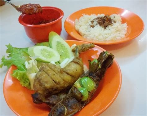 Bebek goreng adalah daging bebek yang digoreng dan dihidangkan dengan lalapan (sayuran segar). Resep Sambal Lalapan Bebek Goreng - Resep Membuat Bebek ...