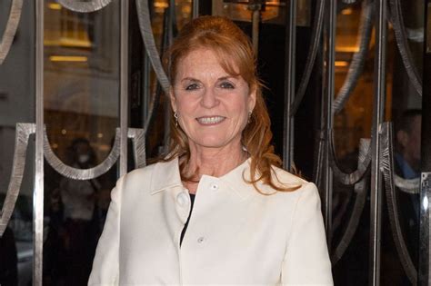 At 12, she was appearing on knoxville tv and at 13, she was already recording on a small label and appearing at the grand ole opry. Sarah Ferguson se lance dans le roman d'amour en s ...