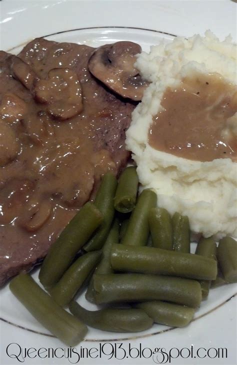 If you're looking for a simple recipe to simplify your. Easy Smothered Steak Recipe- Cream of Mushroom soup, fresh ...