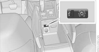 With the bmw digital key and the bmw connecteddrive app activated, you will have the ability to lock and unlock your bmw x5, stop or start your engine and share the digital key with family via your smartphone. USB audio interface/mobile phone audio interface - External devices - CD/multimedia ...