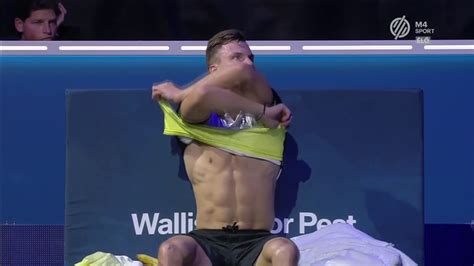 Márton fucsovics (born february 8, 1992) is a professional hungarian tennis player. Marton Fucsovics shirtless - shirt change (16) - YouTube