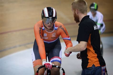 She competed at the 2014 and 2015 uci track cycling world championships. Braspennincx na hartfalen: 'Zo zie je dat je overal ...