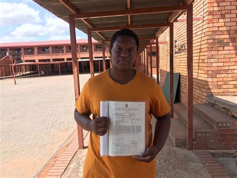 The department of basic education has announced the results for the 2020 national senior certificate (nsc) matric exams. Joy as the class of 2020 receive their matric results | Rekord East