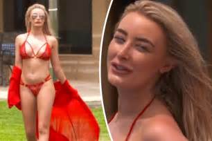 Get the latest on love island series 7 contestant chloe burrows including comments and updates from the villa. Love Island 2017: Chloe Crowhurst returns to sun for TV ...