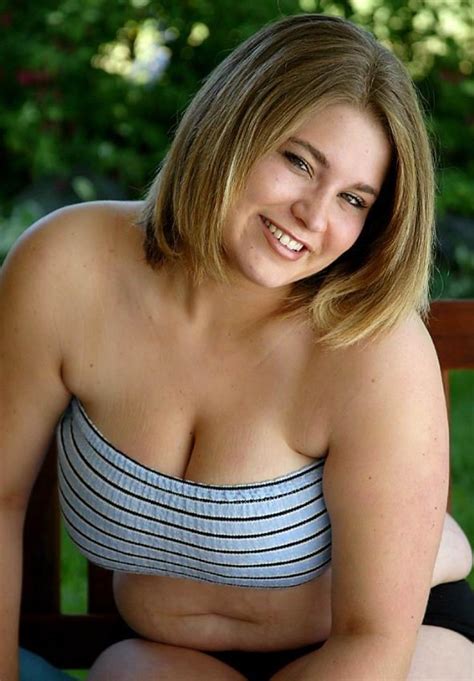 She is a sweet teen beauty that makes sure she has all that she needs alone! Пухлые - Галерея № 3371551