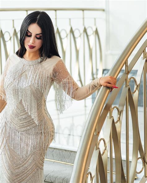 Cerca phase 100 tra migliaia di annunci di vendita di usato dei privati. Terobsesi Punya Bokong Palsu, Wanita Seksi Ini Siap Bayar ...