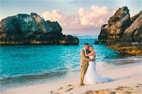 Elbow beach hotel bermuda, one of the most intimate and elegant hideaways on the island. Karissa + Keith // Bermuda Wedding Photography Elbow Beach ...