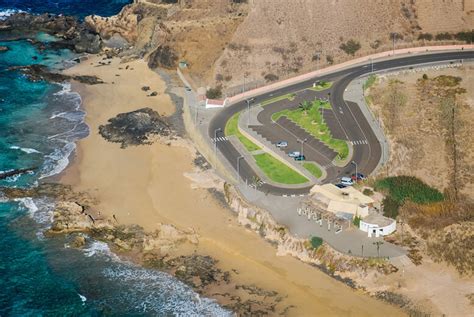 Forte de santa catarina (cabo da praia), forte do cabo da praia (cabo da praia, praia da vitória) forte de santa catarina das mós, barbete de santa catarina das mós (vila de são sebastião, angra do heroísmo) forte de santa cruz (praia da vitória), forte do porto (praia da vitória) (santa cruz, praia da vitória) Beachcam Praias Praia do Cabeço