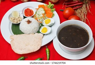 Selain rawon, nasi campurnya juga enak ! Gambar Nasi Rawon ,Minum Es Campur / Es Campur Mercure ...