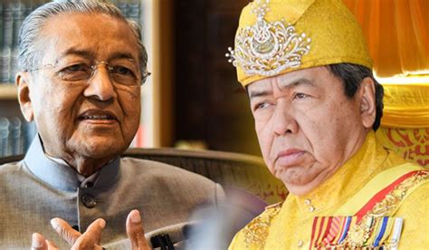 Selangor sultan disappointed with malays who instigate. Tun Mahathir Pulangkan 2 Pingat Sebelum Sultan Selangor ...