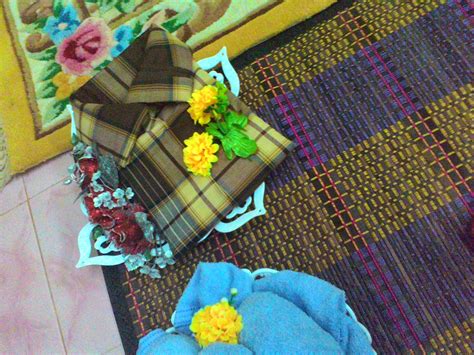 Cara cara gubah kain pelikat dengan mudah dan simple selamat mencuba dan jangan lupa untuk subscribe fbpage. diy : hantaran tunang | Bila jemariku menari