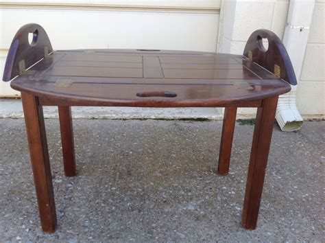 These fold up coffee table are offered in various shapes and sizes ranging from trendy to classic ones. Oval coffee table with folding sides in Blackjack's Yard ...
