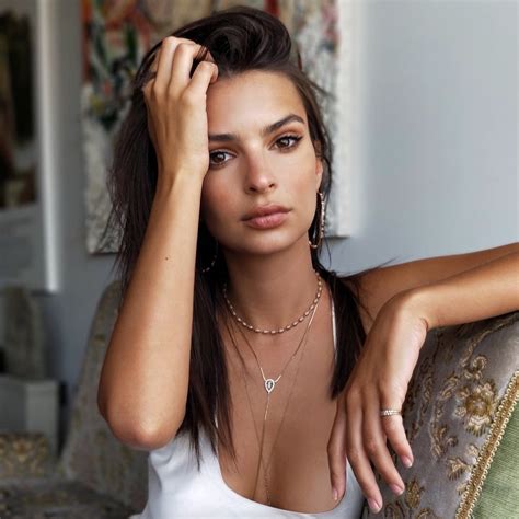 You don't need to look anymore! Who Is Emily Ratajkowski - Biography, Weight And Height ...