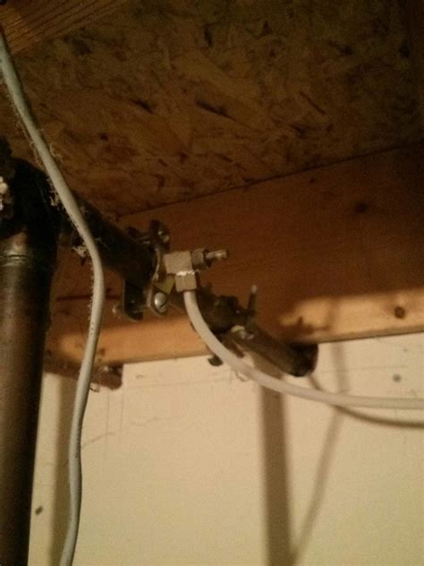 Not sure how old it is, it came with the house and we moved in a few weeks ago. How do I shut off the water to my fridge with this valve ...